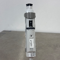 Eppendorf Research Plus Pipettes x6 With Stand image 1